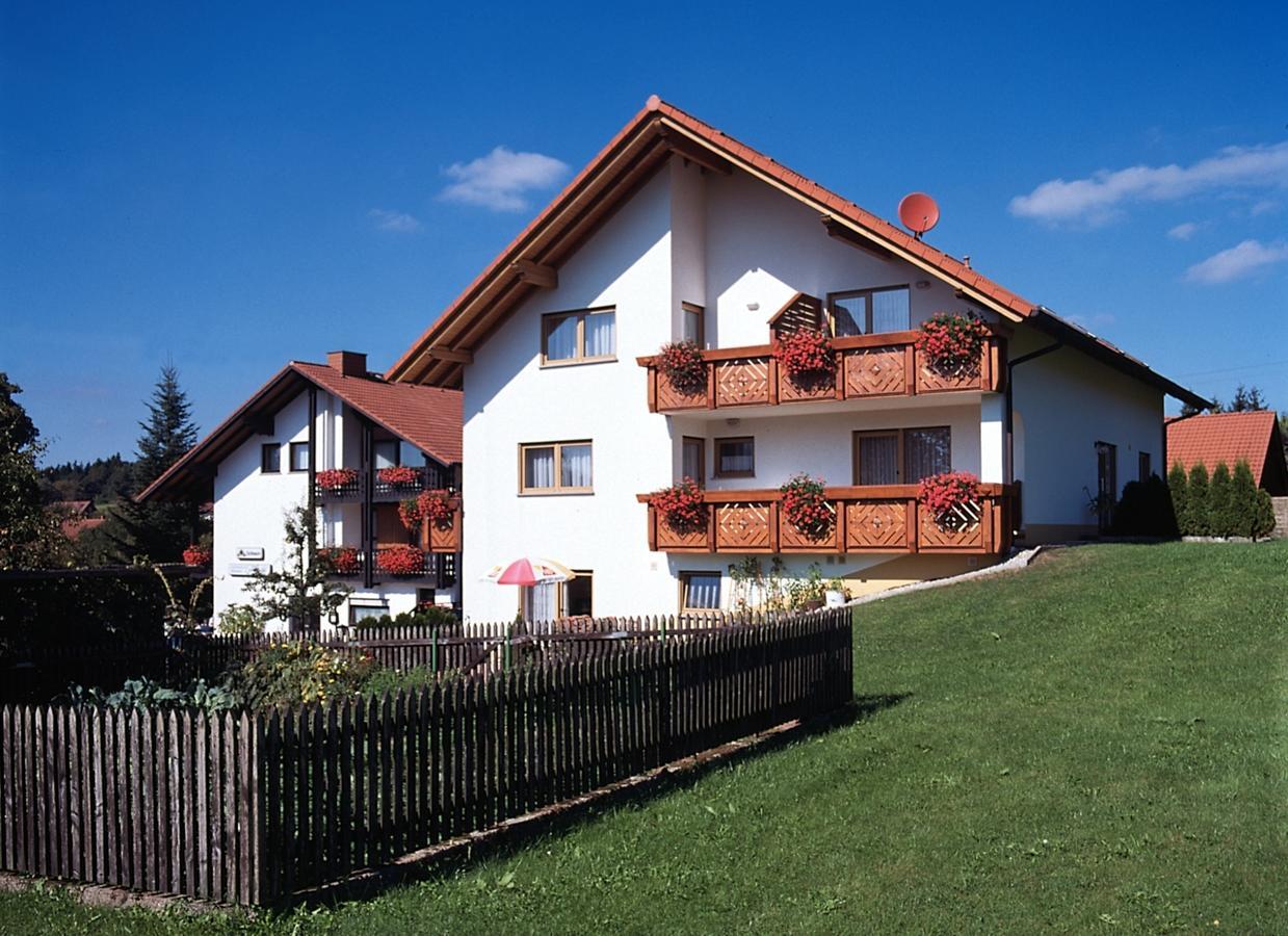 Gasthaus Und Ferienwohnungen Zum Engel Waldbrunn  Zewnętrze zdjęcie
