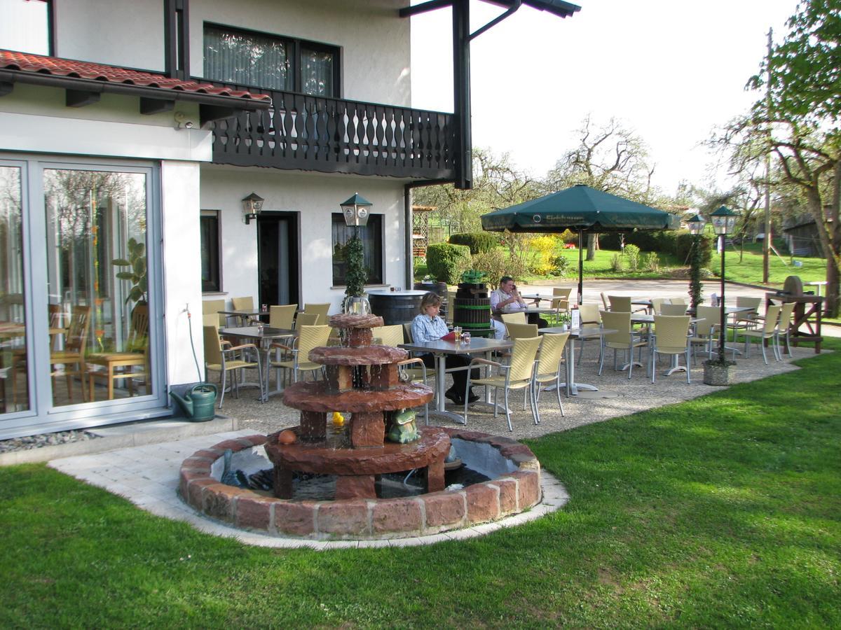 Gasthaus Und Ferienwohnungen Zum Engel Waldbrunn  Zewnętrze zdjęcie