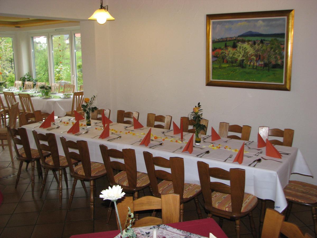 Gasthaus Und Ferienwohnungen Zum Engel Waldbrunn  Zewnętrze zdjęcie